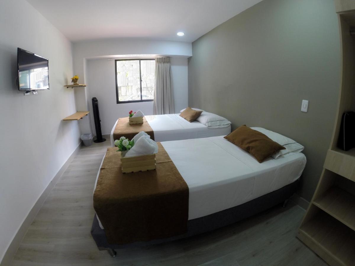 Hotel Boutique Plaza Меделин Екстериор снимка