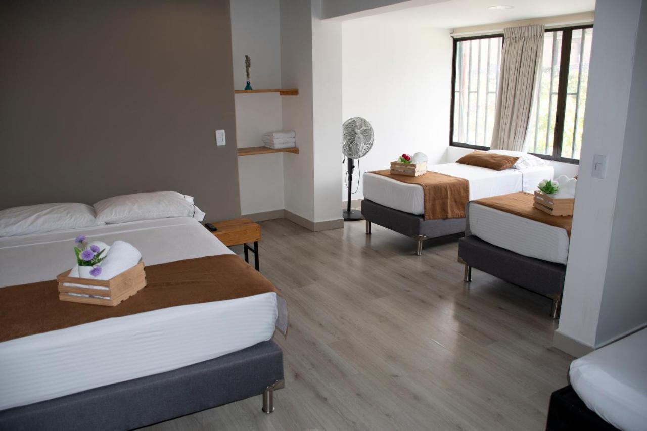 Hotel Boutique Plaza Меделин Екстериор снимка