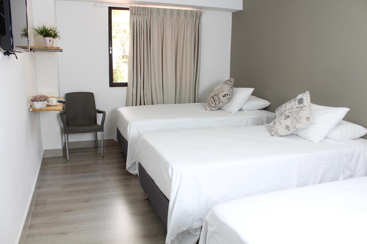 Hotel Boutique Plaza Меделин Екстериор снимка